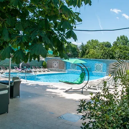 Hotel Boutique Shine Neptun