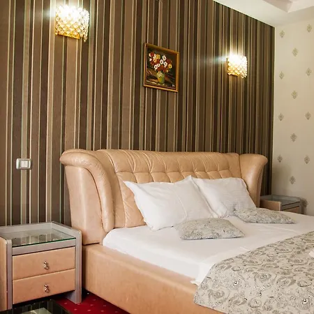 Hotel Boutique Shine 4*