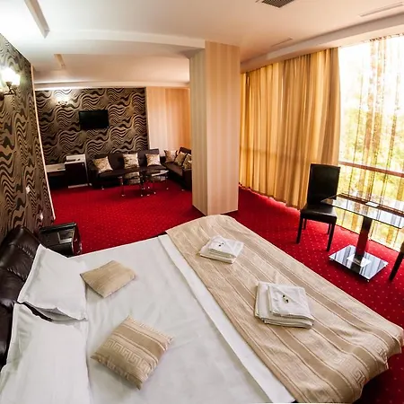 Boutique Shine 넵툰